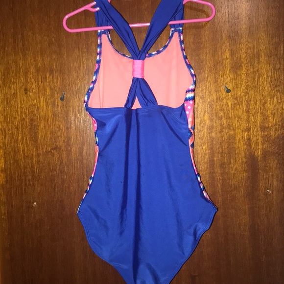 Summer one-piece - Picture 3 of 3